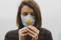 Coronavirus, oggi 333 persone decedute. Scende il numero dei contagi.
