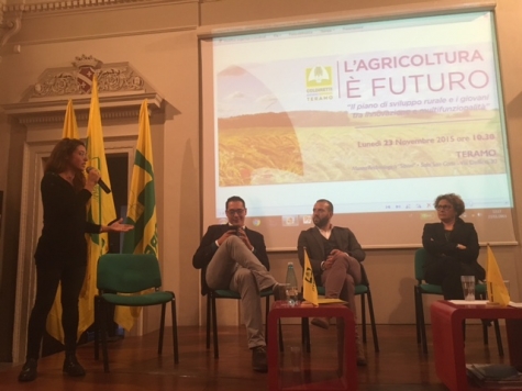 Campi agricoli come risposta per il lavoro futuro.