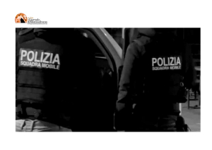 Teramo, arrestati due uomini colti in flagranza a spacciare cocaina, Polizia appostata dietro segnalazione.