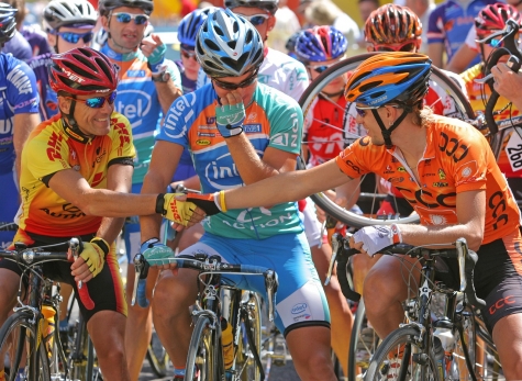 Fossacesia Marina accoglie il passaggio del Giro d’Italia.