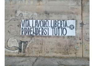 Pescara/striscioni contro le restrizioni: "Riprendersi tutto"