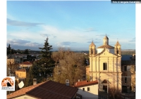 Pianella accende il tradizionale albero di Natale più grande d'Abruzzo
