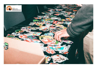 E-commerce. Scoperte tre ditte di loghi contraffatti nel teramano, stickers per auto, moto e camper.