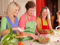 Menopausa: niente salsicce nella dieta, aumentano probabilità cancro al seno