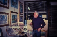 Il PIttore Gino Berardi nel suo studio