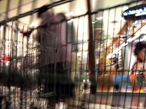 Villamagna, furto al supermercato: spesa in una carrozzina per neonati