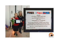 da sinistra: la cuoca premiata Graziella Valente con la figlia Marisa Robuffo