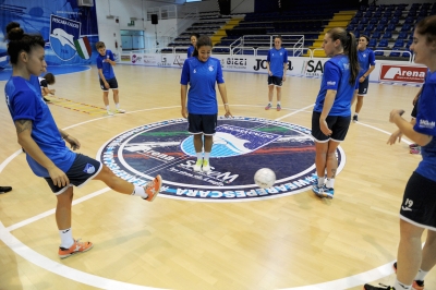 Calcio. Biancazzurre all’esordio con le padovane della Rambla.
