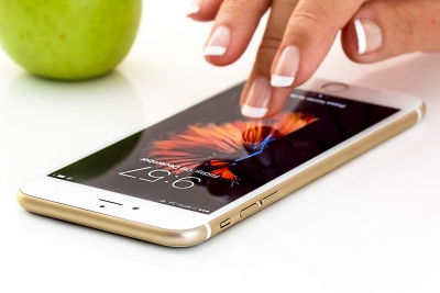 Coronavirus, App che traccia gli spostamenti