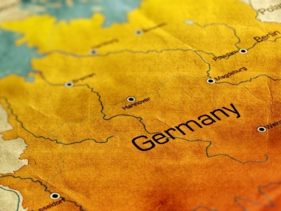 Spread, Padoan conferma la strategia dei tagli per ridurre debito