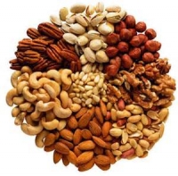 Frutta secca, dal cuore all'intestino, passando per la dieta, ecco perchè fa bene.