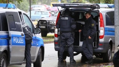 Germania, blindata Chemnitz: "Caccia a siriano, preparava attentato in aeroporto"