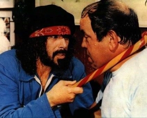 Il Maresciallo Giraldi che acciuffa Venticello, famoso per reati di microcriminalità