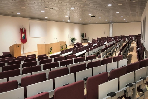 Abruzzo. Rimborsi per i consiglieri regionali a 4100euro