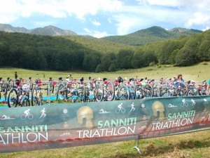 Thriatlon dei Sanniti, duecento atleti ad Alfedena