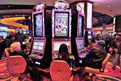 Gioco azzardo, "perdo, ma non smetto". I perchè della dipendenza