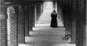 Falsi dipendenti Inps truffano suora francescana