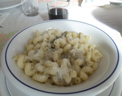 Ricette. Pasta con le puntarelle di cicoria catalogna, ricca di fibre e sali minerali