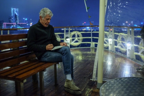 "Mi piacerebbe essere felice". Confessioni di Bourdain