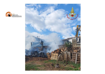Incendio Legnaia in Località Loreto Aprutino contrada Scannella