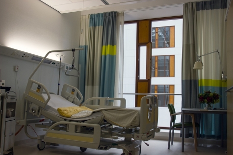 Olanda, si all'eutanasia in caso di demenza avanzata