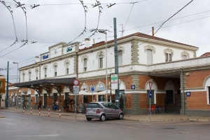 Chieti Scalo. Distretto sanitario e Consultorio familiare nella stazione ferroviaria