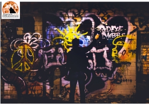 Francavilla, arrestato no vax: scriveva sui muri slogan anti vaccino covid con riferimenti a logge sataniche