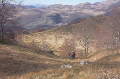 Abruzzo. Trekking dalla Piana del Voltigno a Campo Imperatore