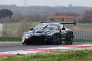 Monza. Solaris Motorsport/Campionato Italiano GT. Nuova era Aston Martin