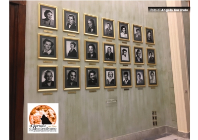 Sul muro di Montecitorio donne della costituente