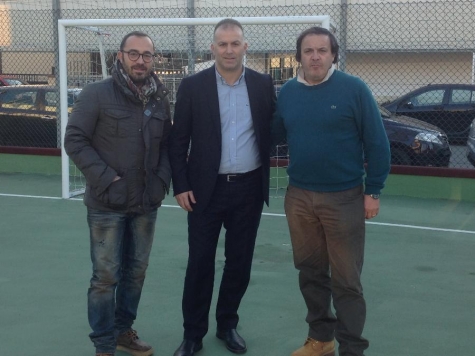 Campo via Emilia con consiglieri e Assessore