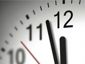 Ora solare 2017, lancette indietro di un'ora.