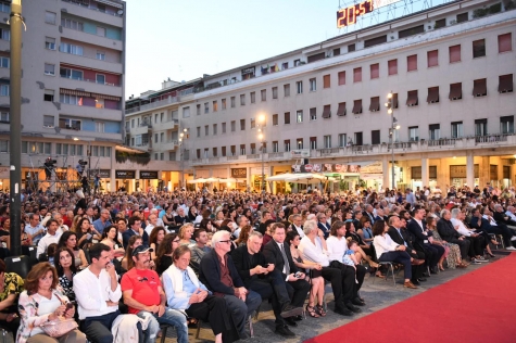 Flaiano 46, 2mila persone a Piazza Salotto