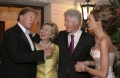 Trump e Clinton e rispettive famiglie