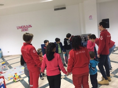 Giulianova/sfollati. Al via le ludoteche in 4 alberghi per i bambini ospiti.