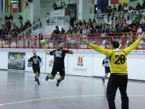 Pallamano. Città Sant’Angelo 2 sberle dal Romagna ma è sempre la terza forza del campionato.