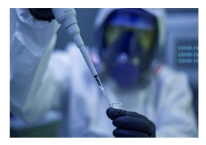 Abruzzo/covid. Marsilio: "Vaccinare tutti gli studenti maggiorenni".