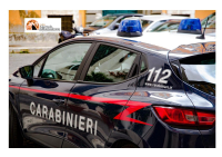 Roma, tenta di investire due volte carabiniere col suv: militare spara colpo