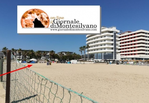 Campeggio sulla spiaggia degli sfrattati di via Ariosto