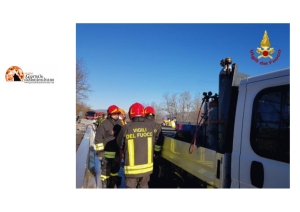 Bussi sul Tirino. Fiamme sull'autostrada