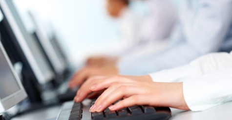 Abruzzo/Uffici stampa pubblici.  Pina Manente :  è il far west.