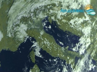 Clima mite, caldo la mattina, freddo la sera