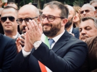 L'Aquila, sindaco si dimette.