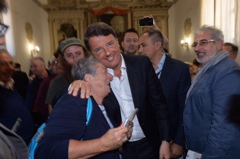 Renzi in Abruzzo in vista all' IPSsar De Cecco e Telespazio