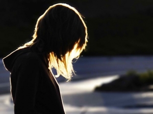 Chieti. “Pretendente focoso e violento” aggredisce coetanea, denunciato studente 24enne