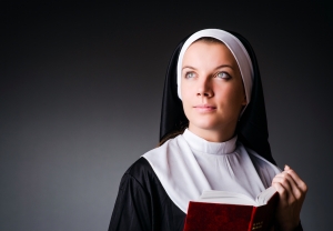 Suore, si su social ma con "sobrietà e discrezione"