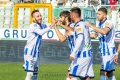 Mancuso festeggiato dopo il primo gol
