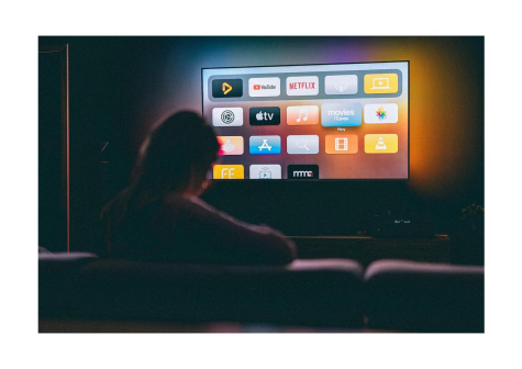 https://pixabay.com/photos/applications-tv-watching-girl-7025904/ 