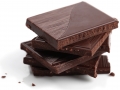 Cioccolato: 6 pezzi a settimana fanno bene al cuore