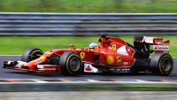 Carlos Sainz correrà con la Ferrari a partire dalla prossima stagione.